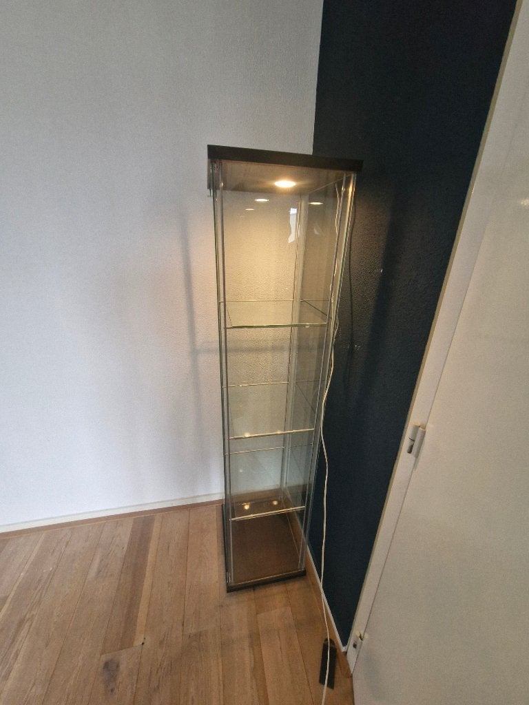 Glazen vitrinekast, Huis en Inrichting, Kasten | Vitrinekasten, Ophalen, Minder dan 50 cm, Met deur(en), 150 tot 200 cm