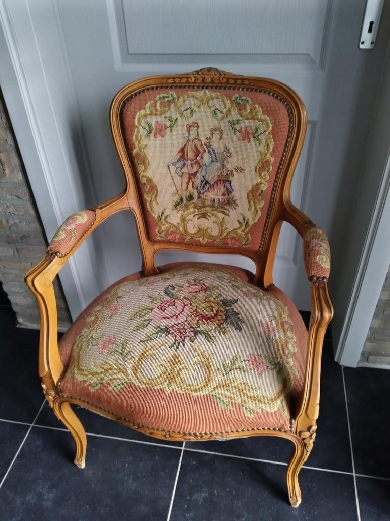 Fraai zeteltje met handwerk, Ophalen