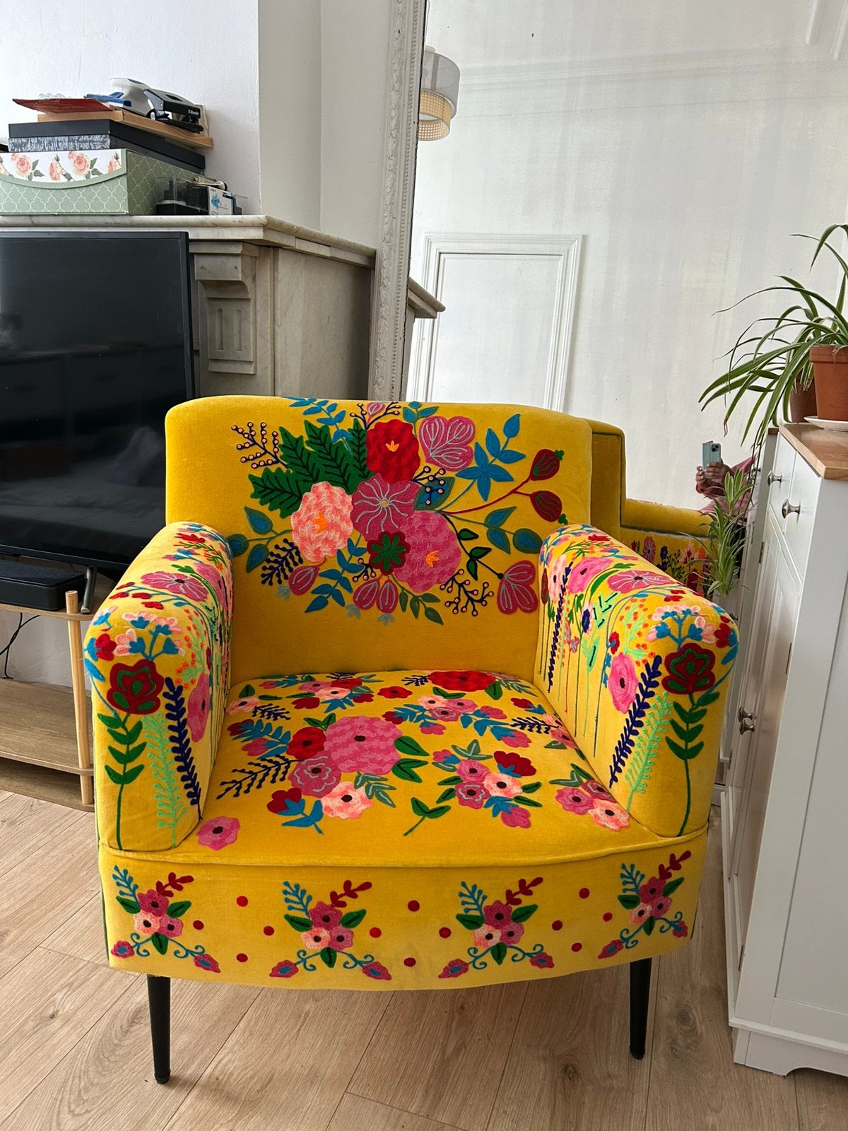 Fauteuil J-Line 41632 Broderie velour / défaut couture, Enlèvement, Comme neuf