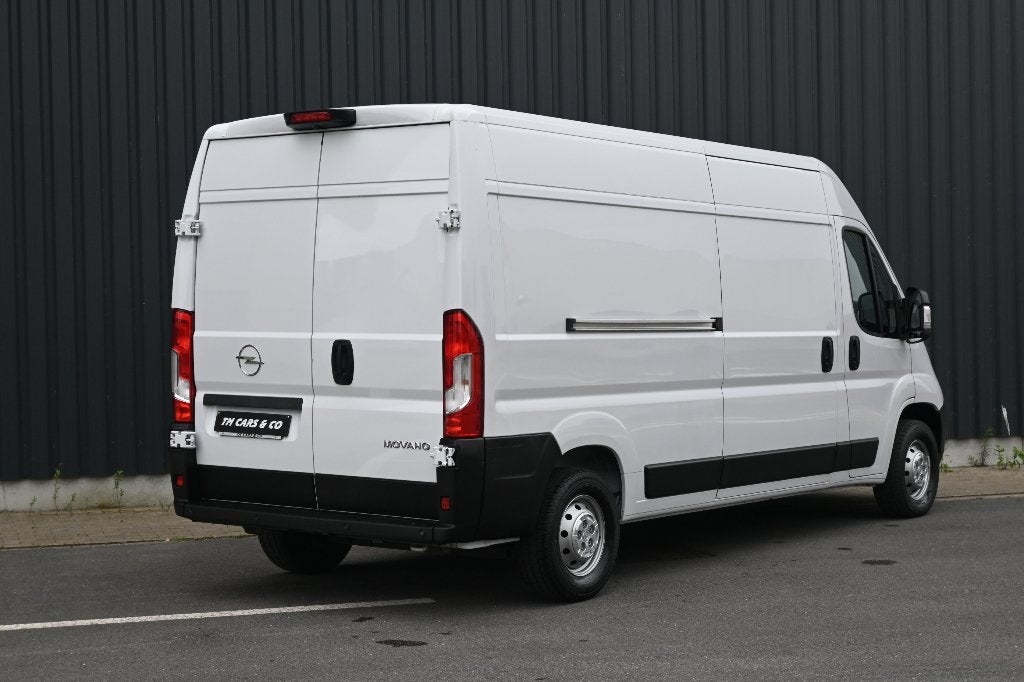 Peugeot Boxer L3H2 140PK / Camera, Cruise, GPS, LED, BTW, Voorwielaandrijving, Dealer onderhouden, Stof, 4 cilinders