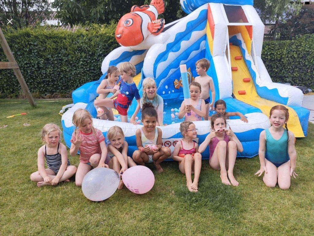 Waterkasteel springkasteel waterplezier te huur, Hobby en Vrije tijd, Ophalen, Zo goed als nieuw
