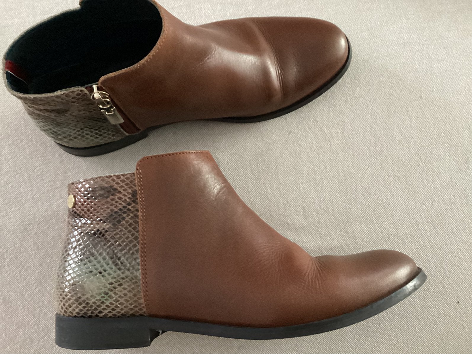 Bruine schoenen tommy hilfiger maat 37, Ophalen of Verzenden, Gedragen