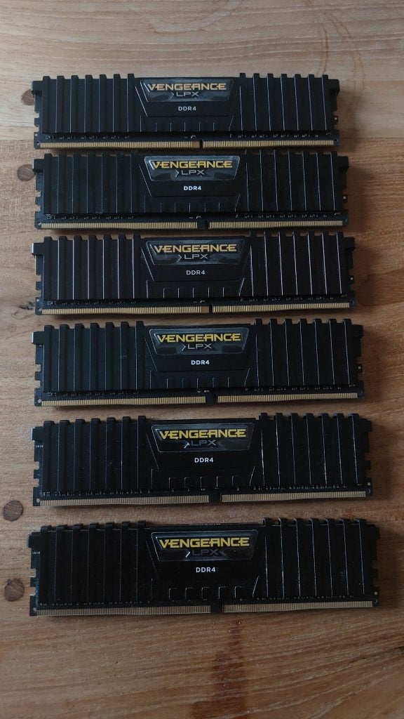 3 jeux de mémoire DDR4 Corsair 16 Go, Informatique & Logiciels, Mémoire RAM, Enlèvement ou Envoi, Comme neuf, DDR4, Desktop