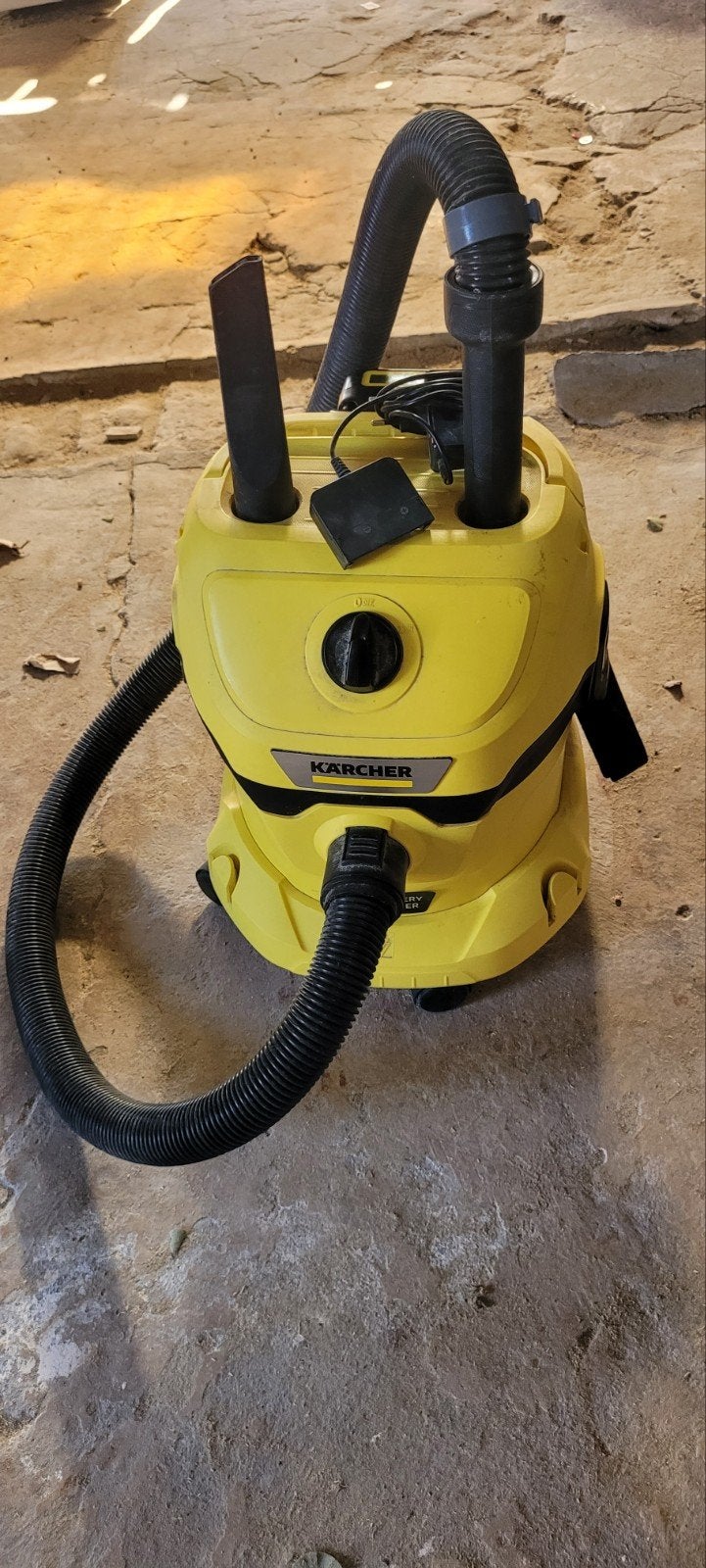 Karcher stofzuiger op batterij, Elektronische apparatuur, Stofzuigers, Ophalen, Industriële stofzuiger