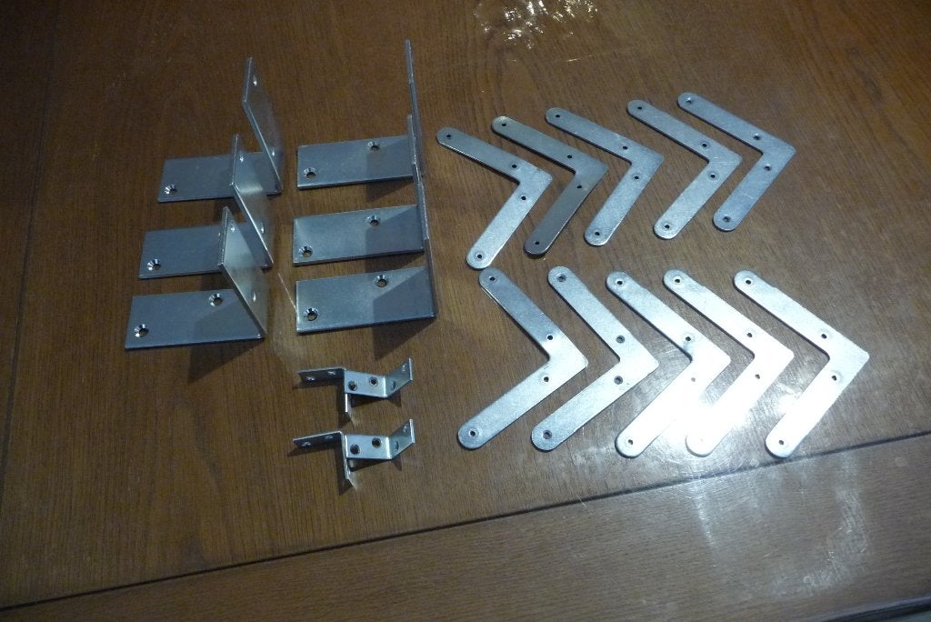 lot unique d'équerres  ( 6 grdes-10 moys-4 ptes)., 50 à 100 mm, Comme neuf, Autres types, Enlèvement
