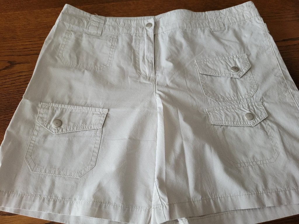 SHORTS VOOR DAMES, Kleding | Dames, Broeken en Pantalons, Kort, Beige, Ophalen of Verzenden, Zo goed als nieuw