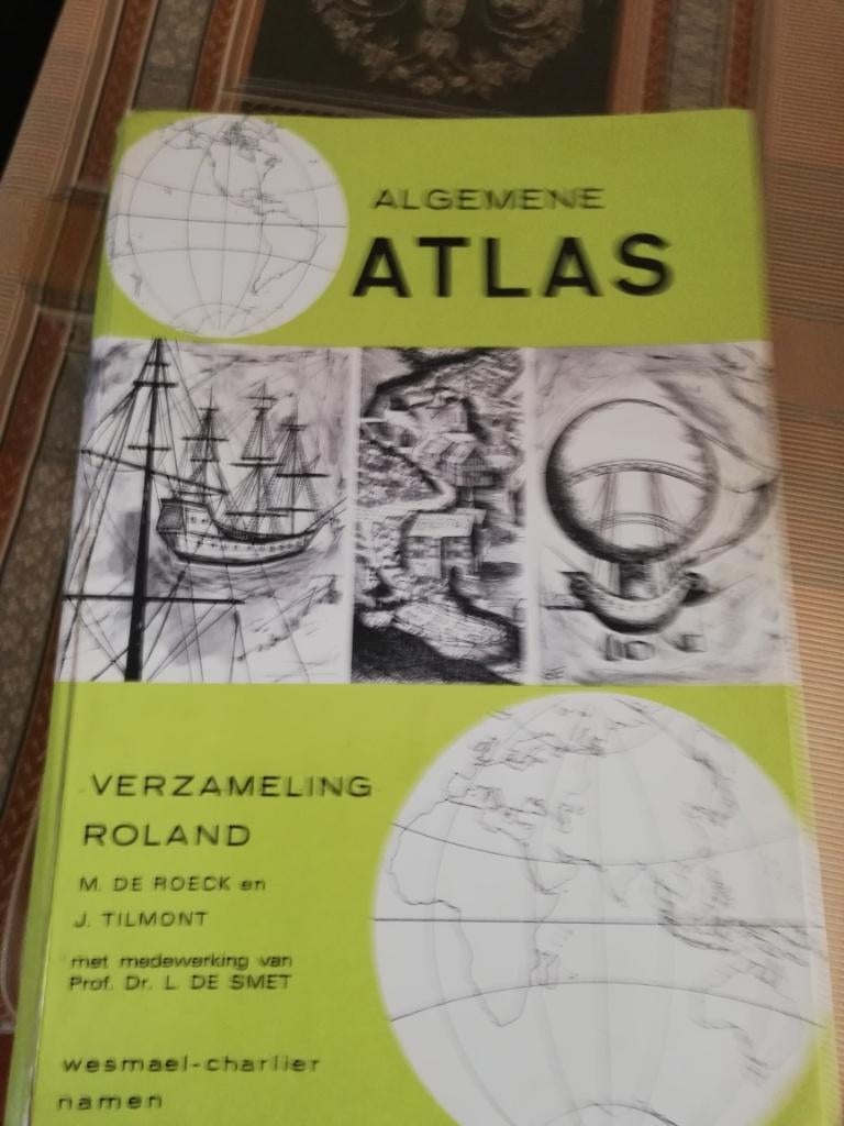 Algemene atlas, Boeken, Ophalen of Verzenden, Gelezen, Overige atlassen