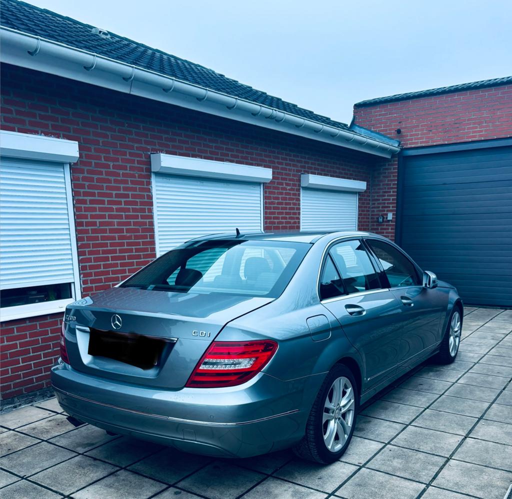 Zeer propere Mercedes te koop, Particulier, Te koop