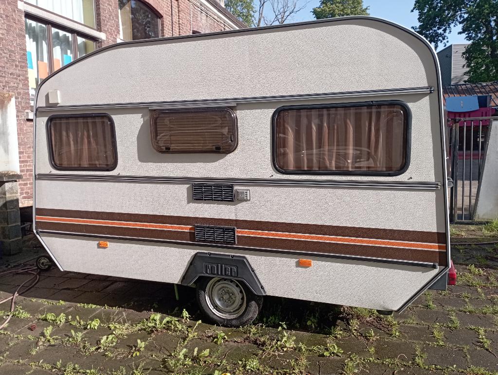 Caravane Roller Palace 350 DD, Avec Grand auvent (permis B), 750 - 1000 kg, Particulier, Siège standard, Auvent