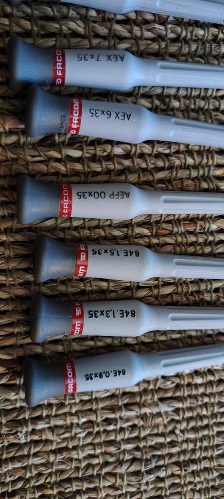Facom set van 10 precisieschroevendraaiers, Doe-het-zelf en Bouw, Gereedschap | Handgereedschap, Ophalen of Verzenden