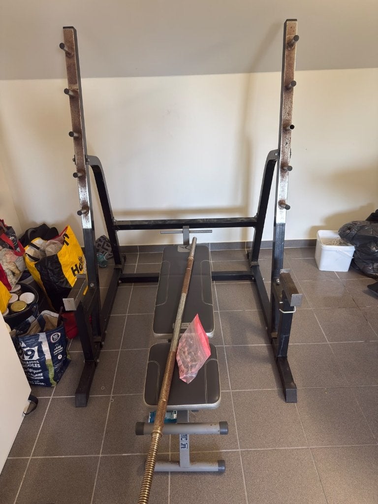 Squat Rack + Bench + bar + dumbell set 50kg + 2x15kg weight, Sport en Fitness, Ophalen, Gebruikt, Metaal, Benen
