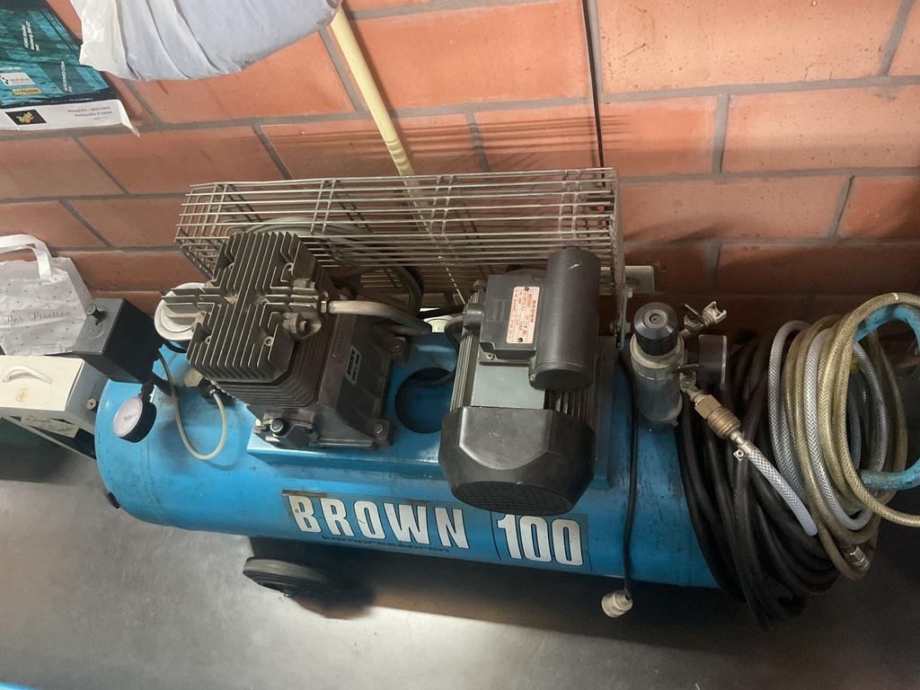 Compressor brown, Enlèvement, Comme neuf