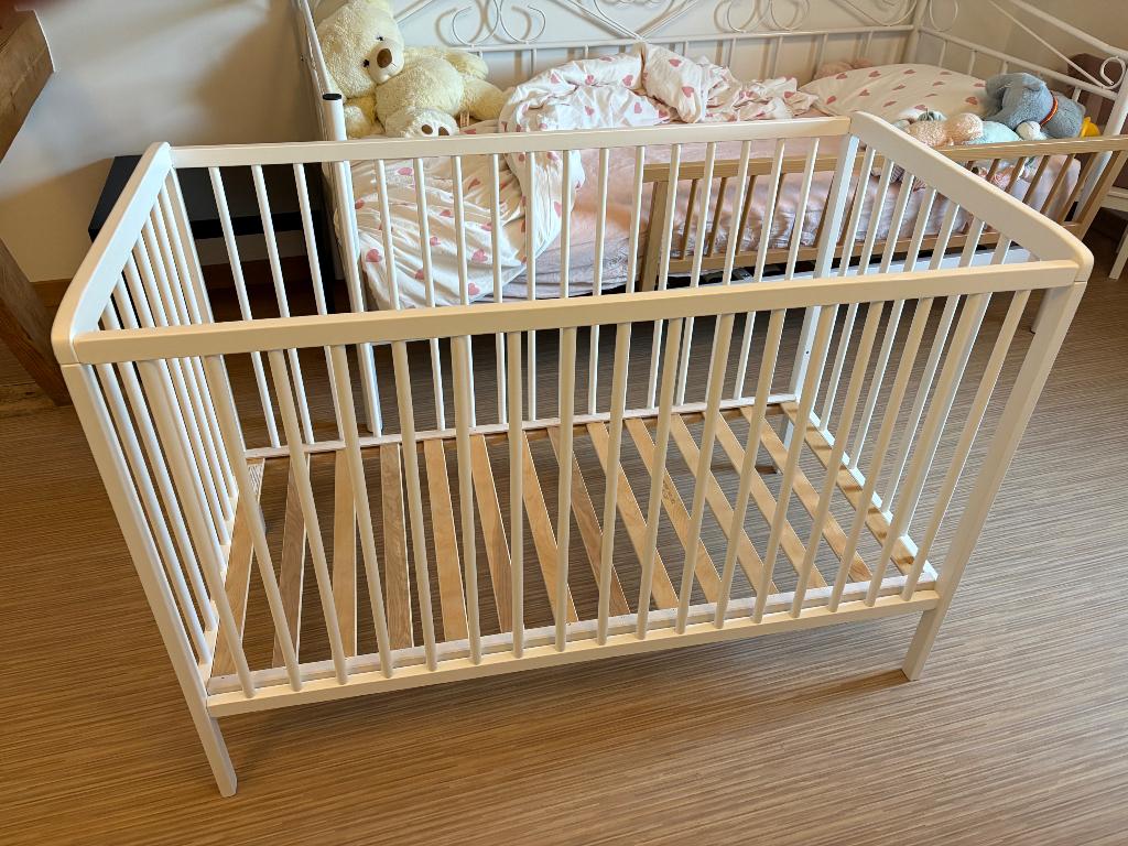 Kinderbedje met toebehoren, Ophalen, Gebruikt, Minder dan 140 cm, Minder dan 70 cm