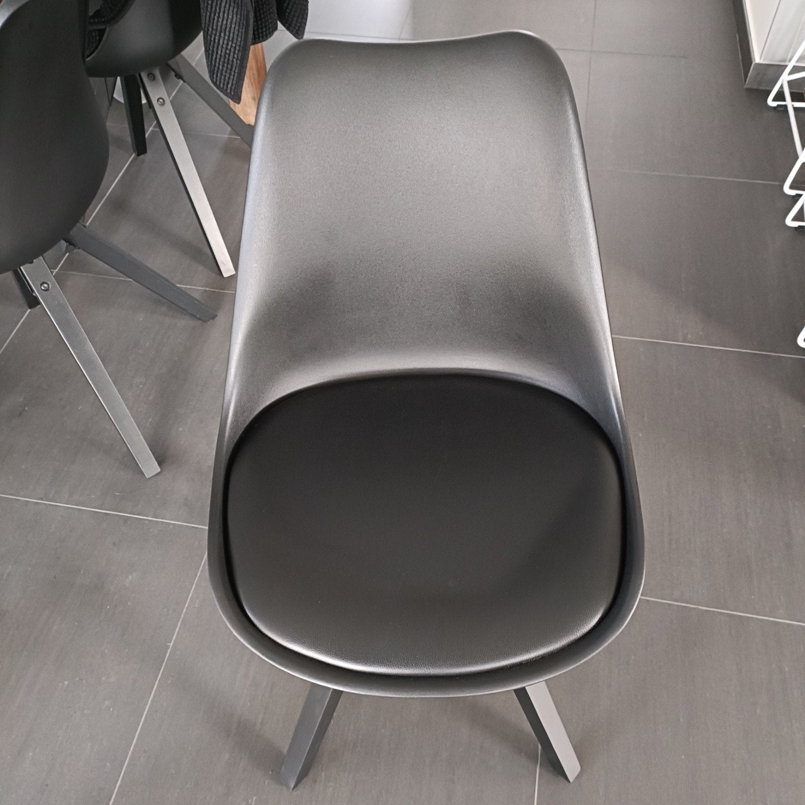 6 eetkamerstoelen, Ophalen, Kunststof, Gebruikt, Zwart