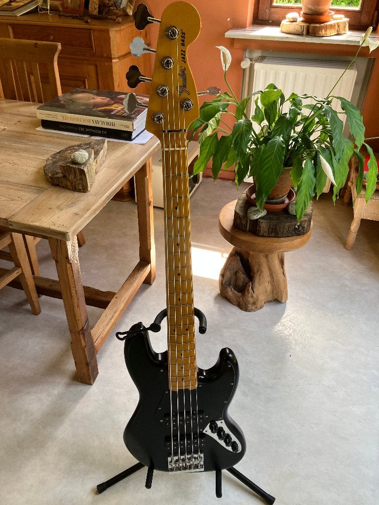 Fender Modern Player Jazz Bass V 5 cordes en très bon état, Enlèvement, Utilisé, Électrique, 5 cordes