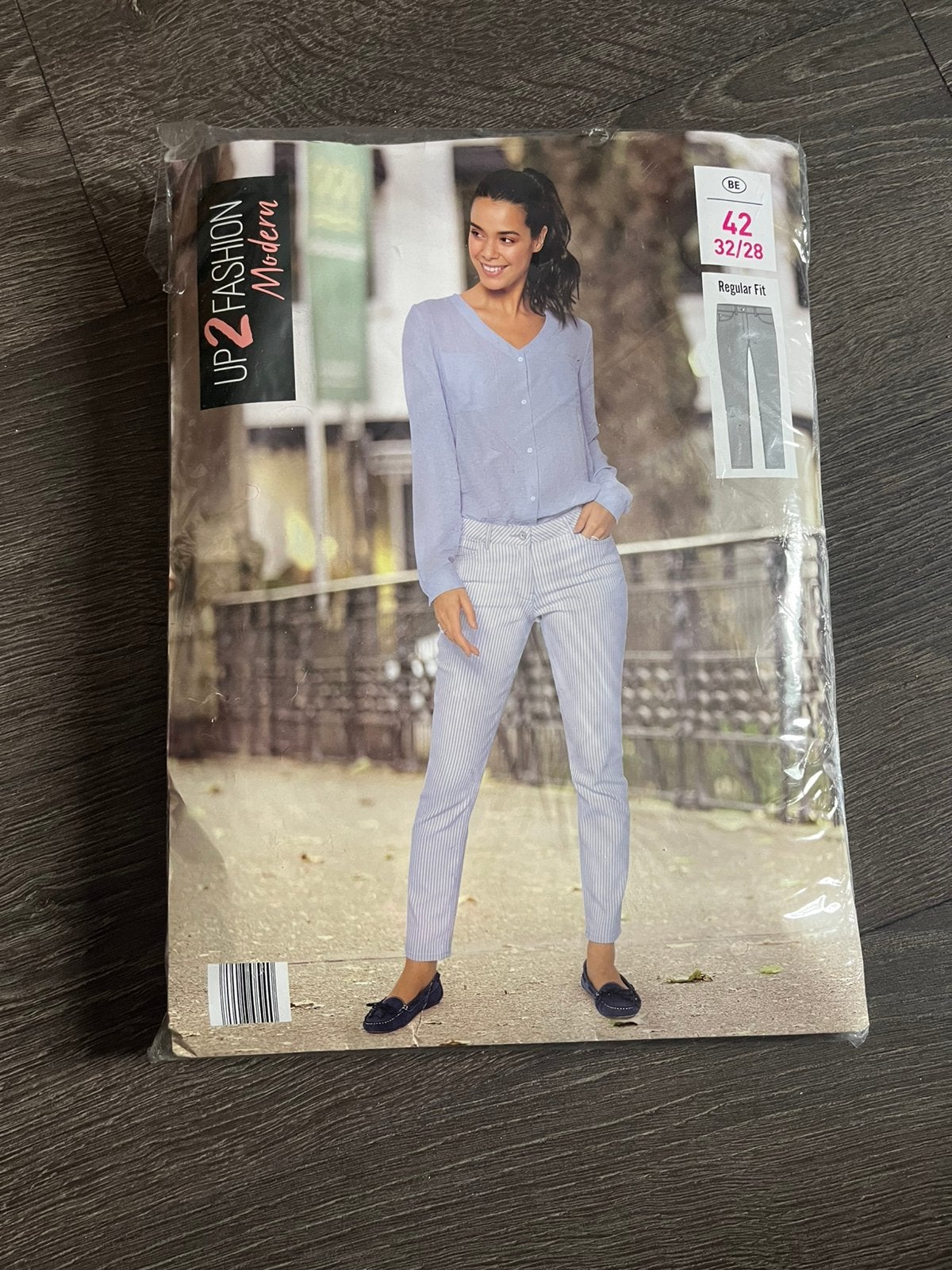 Nieuw maat 42.Nieuwprijs 14.99 euro, Kleding | Dames, Broeken en Pantalons, Ophalen of Verzenden, Nieuw, Maat 42/44 (L)