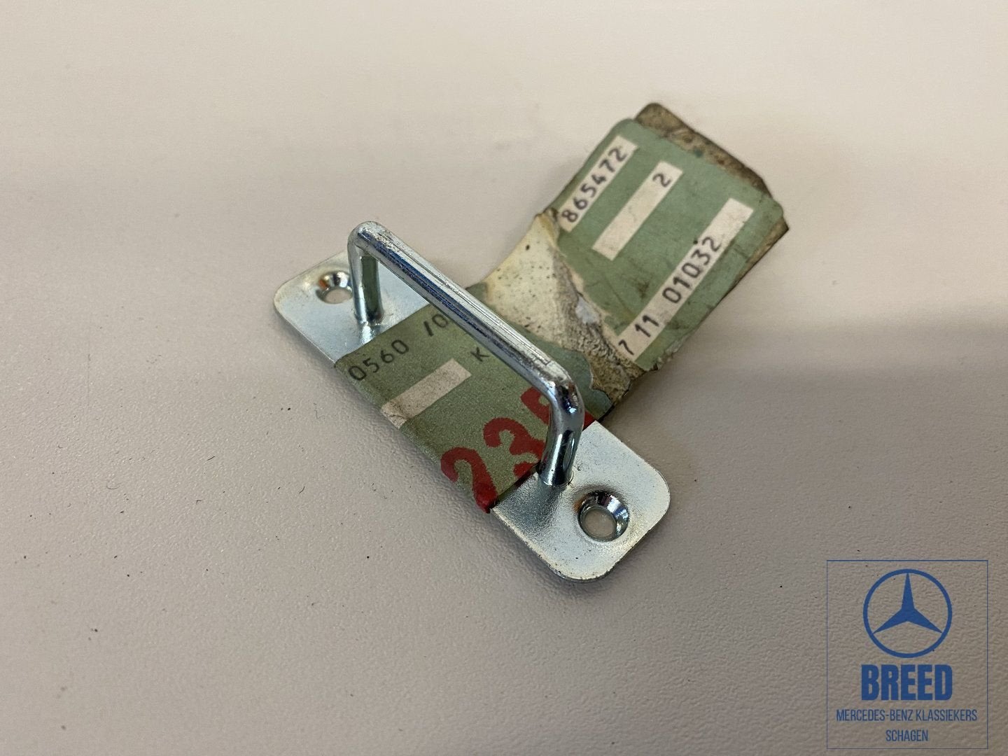 NOS houder rollo achterklep Mercedes-Benz W124 T-model S124, -, Nieuw, Ophalen of Verzenden, -