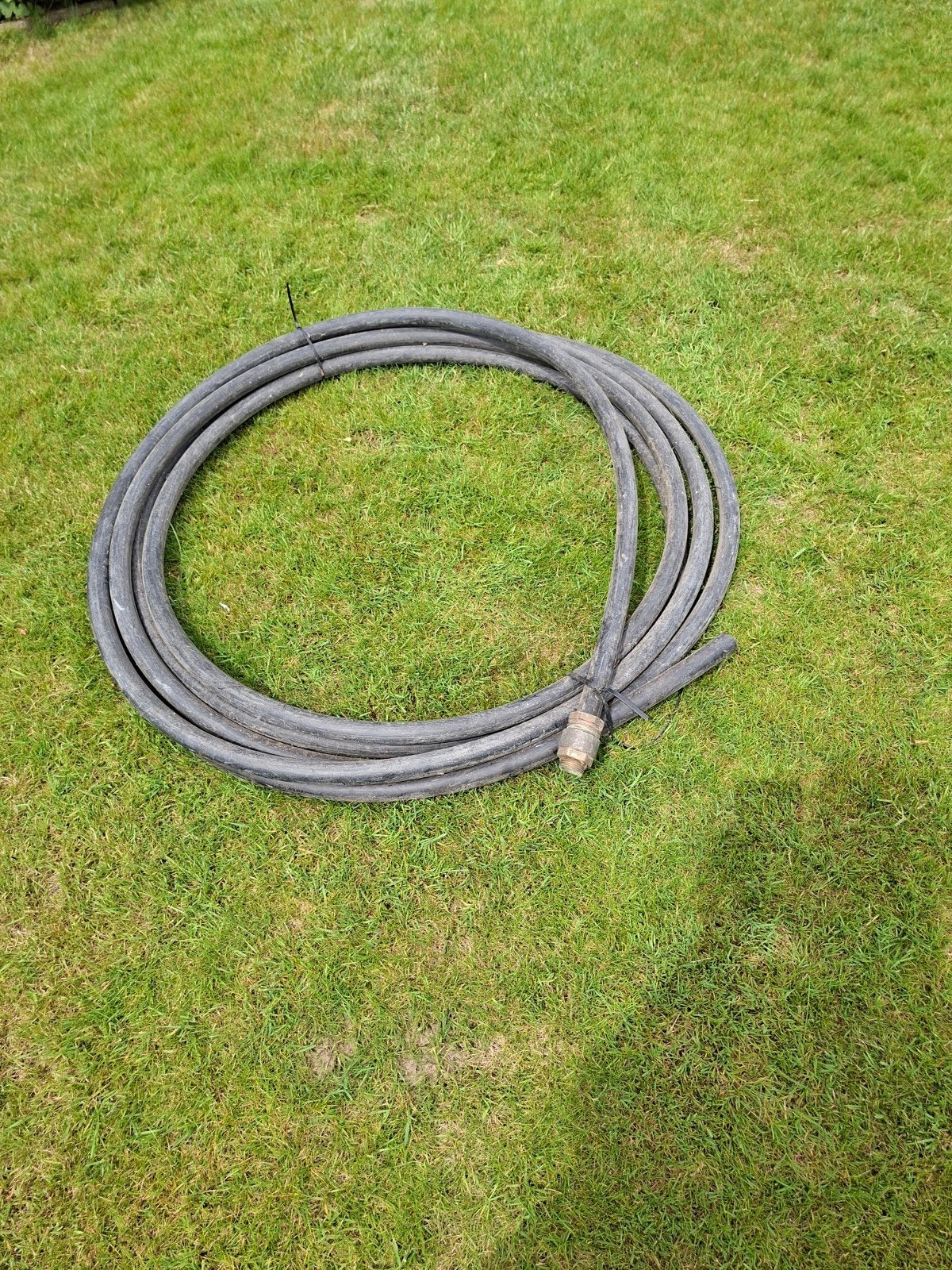 Etyleenslang 40mm-15 meter met messing koppeling., Ophalen