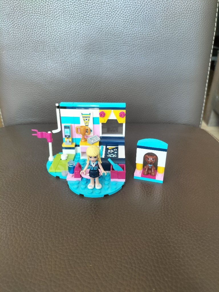 Lego friends set 41328 - Stephanie's bedroom, Ophalen, Lego, Zo goed als nieuw, Complete set