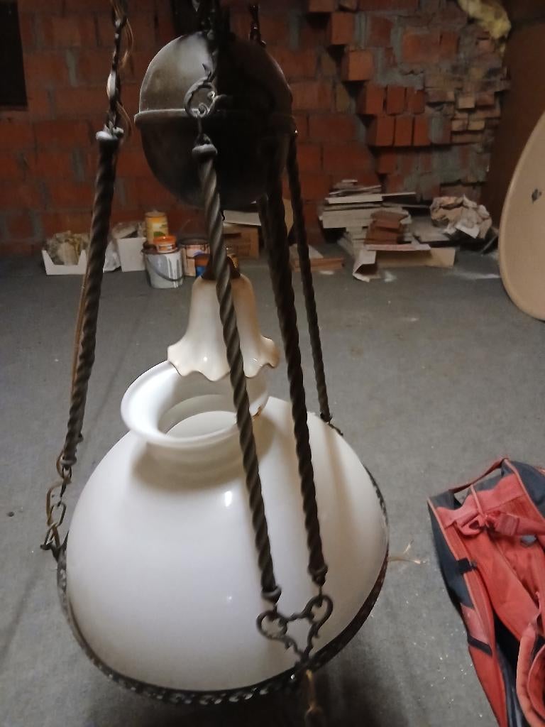 lampe belge, Enlèvement