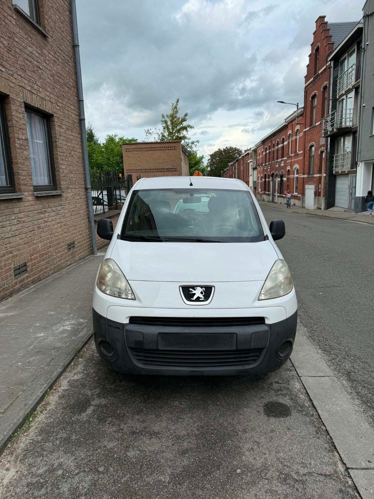 peugeot paetner  année 2012 euro5B  210. 000km essence 1,6, Achat, Berlingo, Particulier, Essence