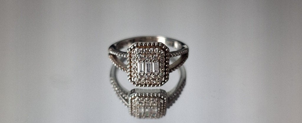 Bague en argent 925 avec zircones — Halo Design, Bijoux, Sacs & Beauté, Bagues, Neuf, Enlèvement ou Envoi, Argent, Femme