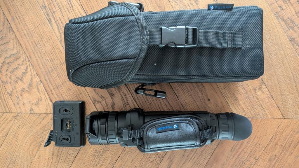 Pulsar helion xp50 warmtebeeldcamera, Audio, Tv en Foto, Fotocamera's Digitaal, Ophalen, Zo goed als nieuw