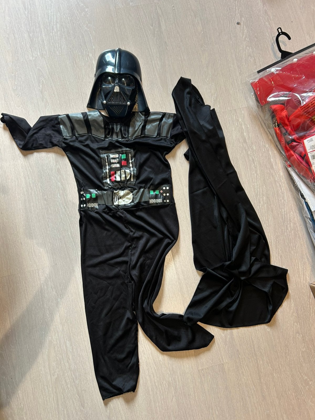Costume dark vador 6-8ans, Enlèvement ou Envoi, Comme neuf