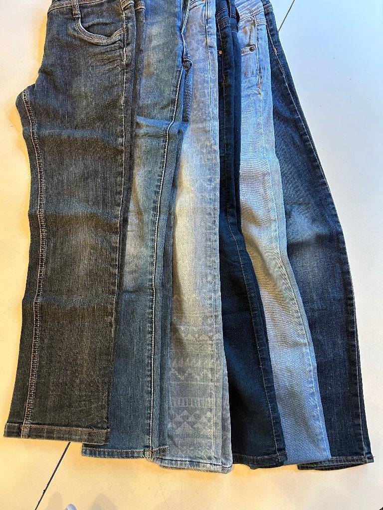 Jeans BROEKEN - maat 152 - meisje, Ophalen of Verzenden, Verschillende merken, Meisje, Broek