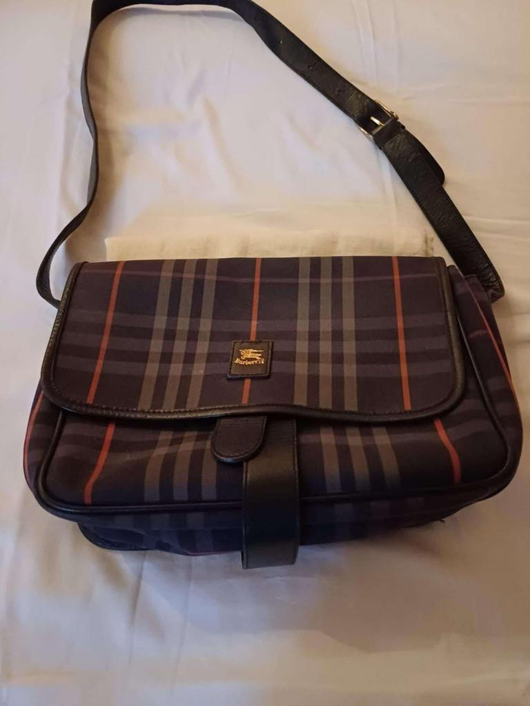 Burberry handtas, Handtassen en Accessoires, Tassen | Damestassen, Ophalen of Verzenden, Gebruikt, Handtas