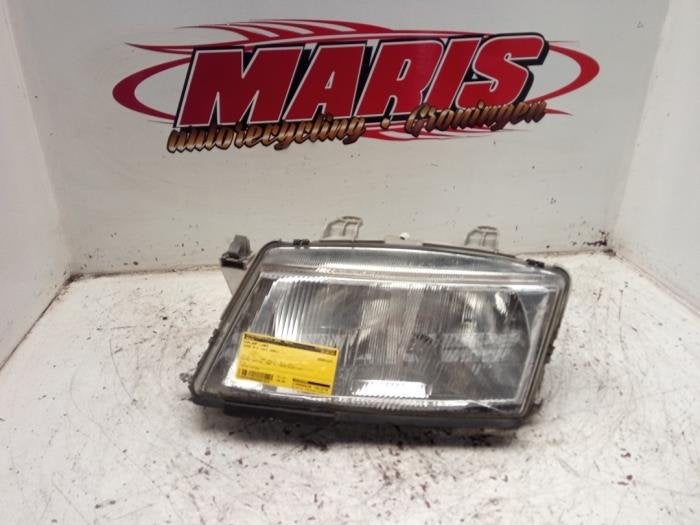 Koplamp links van een Saab 9-3, Gebruikt, -, -, -