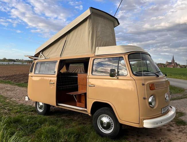 Volkswagen T2b 1979 Westfalia, 95000 originele km, Auto's, 1600 cc, Beige, Particulier, Onderhoudsboekje