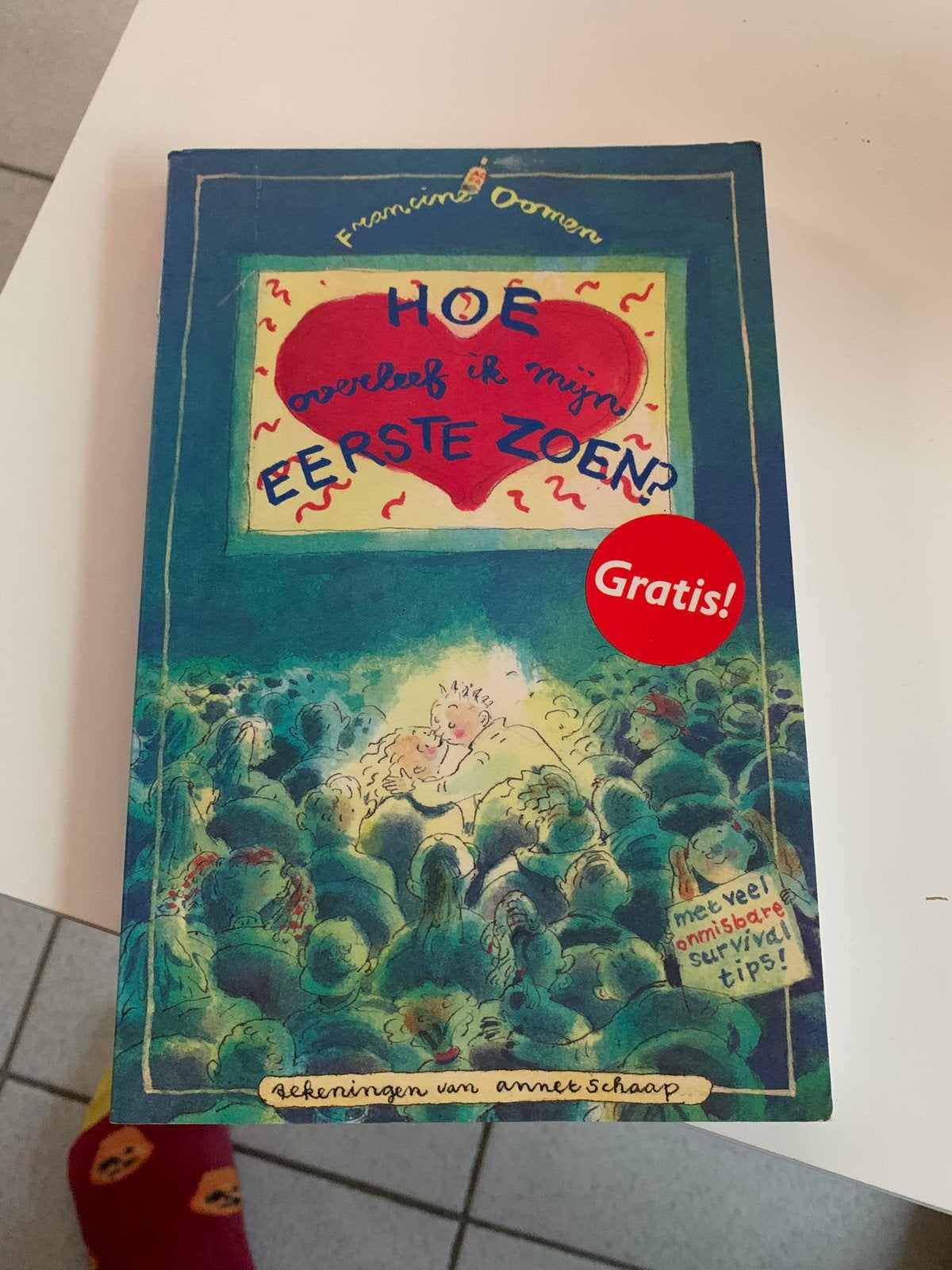 Hoe overleef ik mijn eerste zoen, Boeken, Ophalen of Verzenden, Zo goed als nieuw