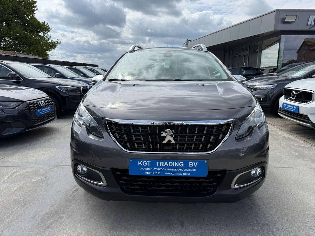 Peugeot 2008 1.2i NAVIGATIE PDC DIGITALE AIRCO CARPLAY BLUET, Auto's, Peugeot, Gebruikt, 1199 cc, Bedrijf, Zilver of Grijs