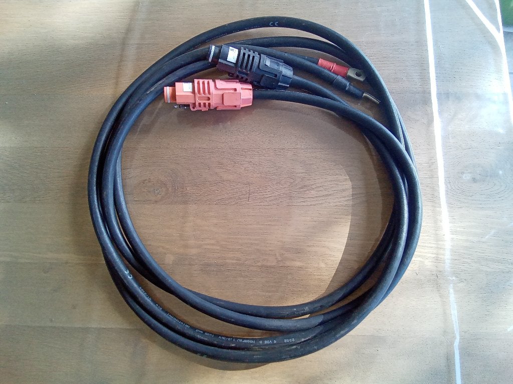 BYD LVS thuisbatterij kabel, Doe-het-zelf en Bouw, Ophalen of Verzenden, Zo goed als nieuw, Overige typen