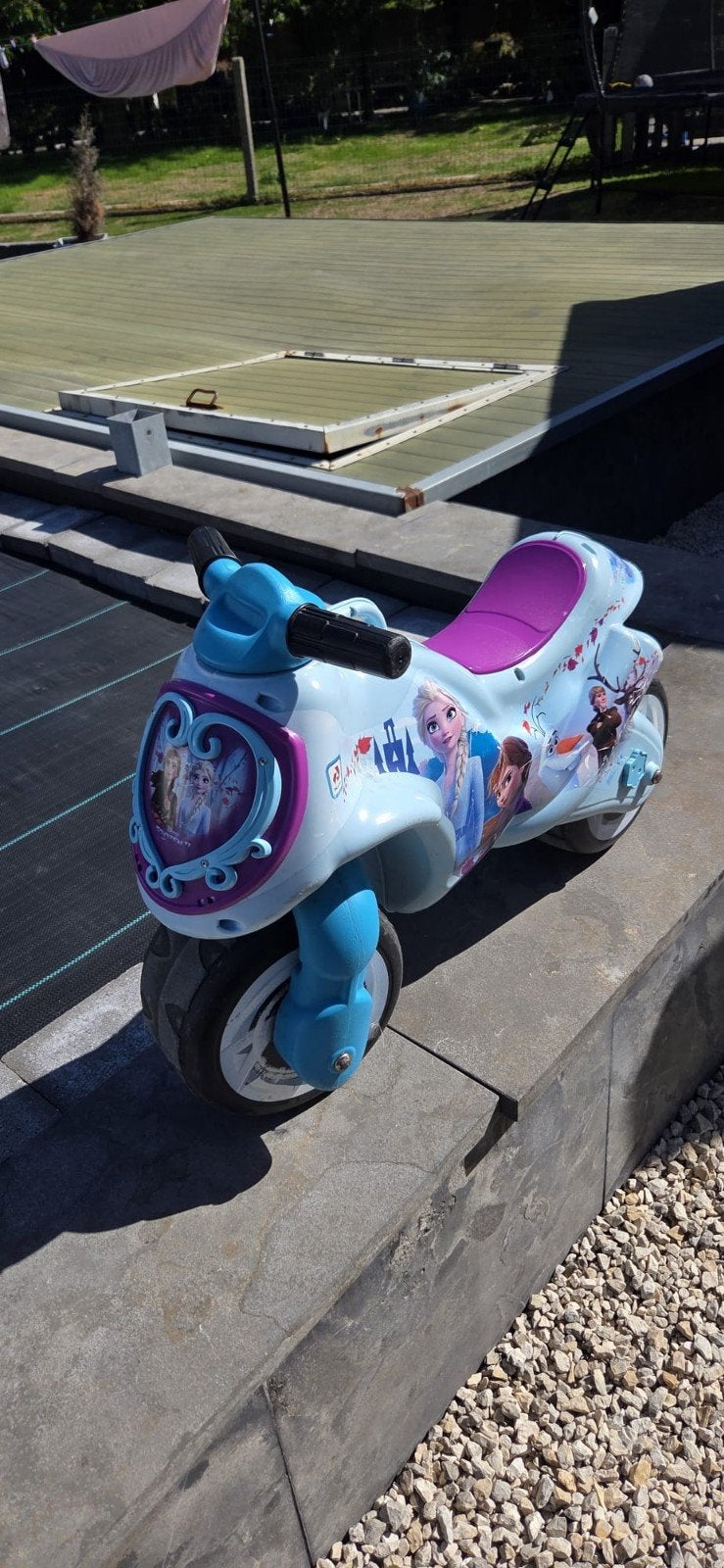 frozen loopbrommer, Enfants & Bébés, Jouets | Extérieur | Véhicules à batterie, Utilisé