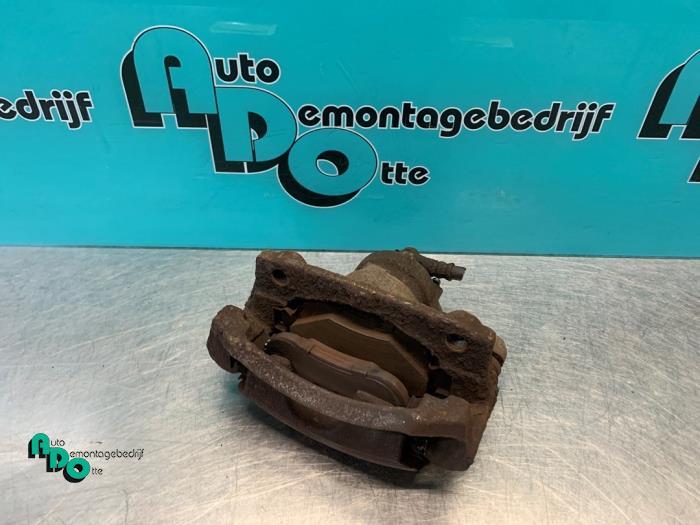 Remklauw (Tang) rechts-voor van een Citroen C1 (C1 08-), Gebruikt, -, Ophalen of Verzenden, -