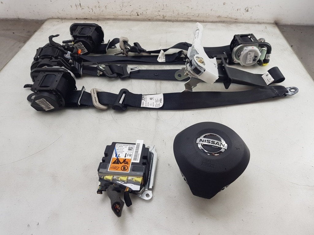 ENSEMBLE AIRBAG + TABLEAU DE BORD Nissan Leaf (ZE1), Germany@nissan-services.eu, Kronenweg 38
50389  Wesseling, DE, Utilisé, Nissan