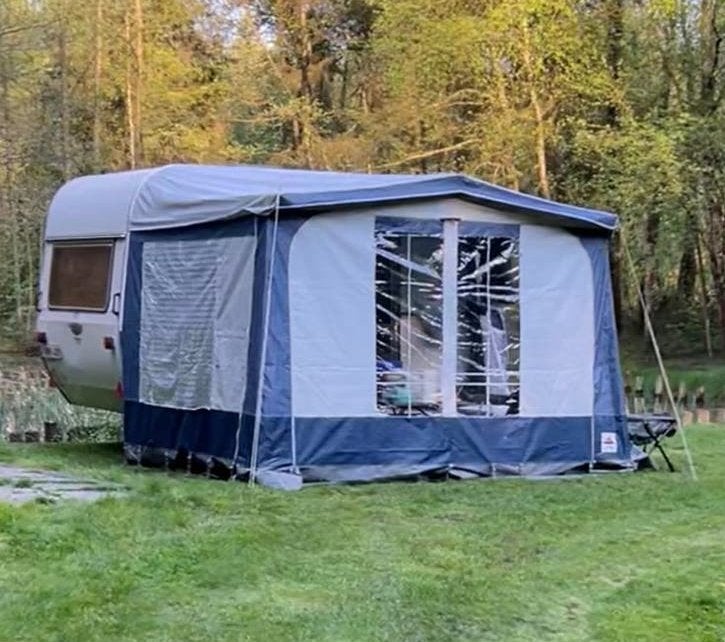 Hobby 320 750kg geremd caravan Retro 1975 voortent + luifel, Auvent, Entreprise, Hobby, Jusqu'à 4 m