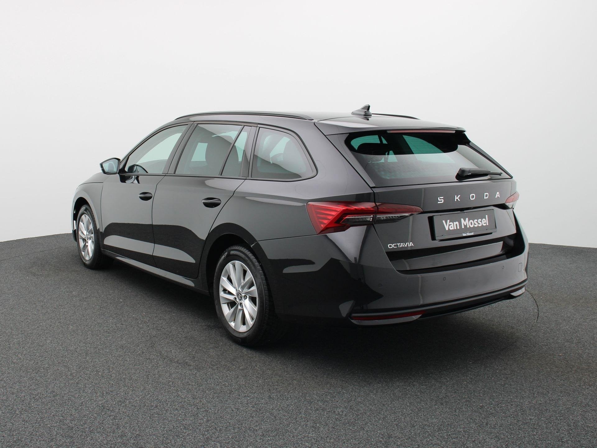 Skoda Octavia Combi 1.5 TSI eTec 110kW DSG7 SELECTION, Auto's, Stof, 110 kW, 4 cilinders, Parkeersensor