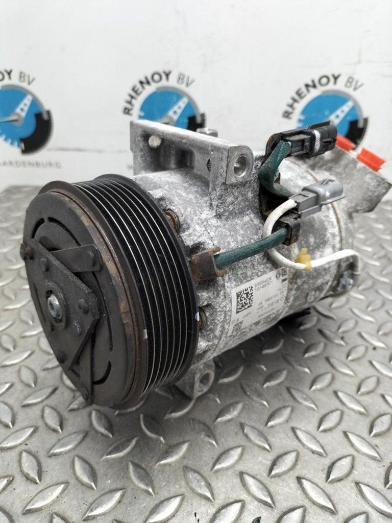 RENAULT CAPTUR AIRCO COMPRESSOR / AIRCOPOMP 926004423R 2023, Ophalen of Verzenden, Gebruikt, ARN erkend