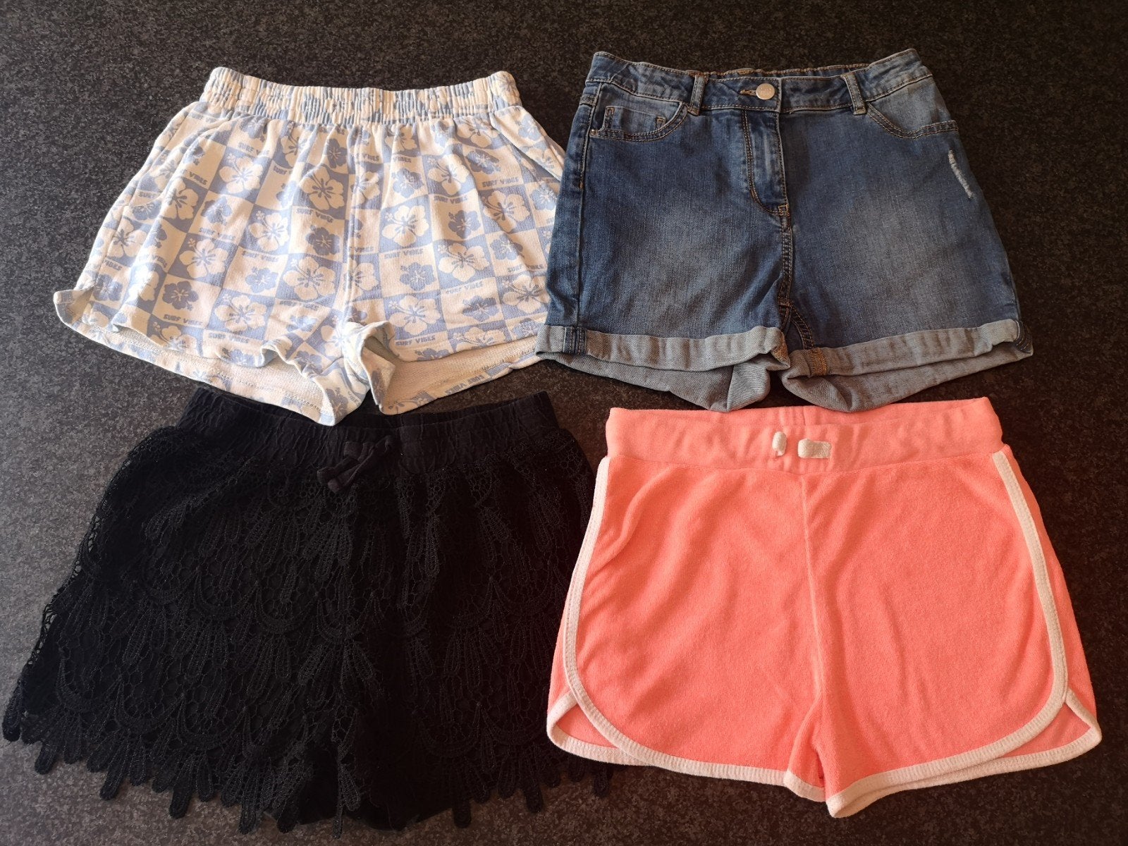 4 meisjes shortjes maat 164, Ophalen of Verzenden, Maat 164