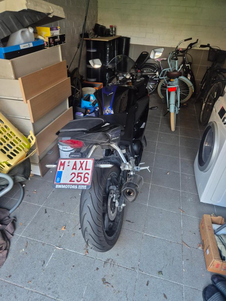Yamaha yzf 125cc monster editie, Enlèvement