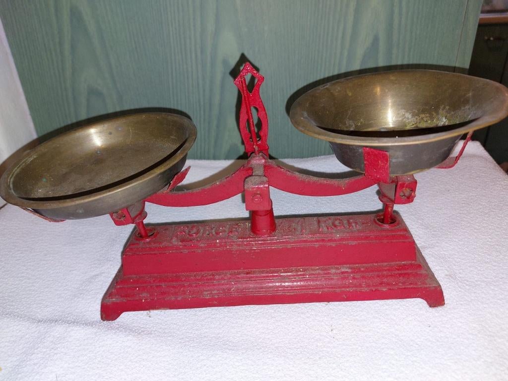 oud zwaar ijzeren weegschaal, begin 1900, Antiek en Kunst, Ophalen of Verzenden
