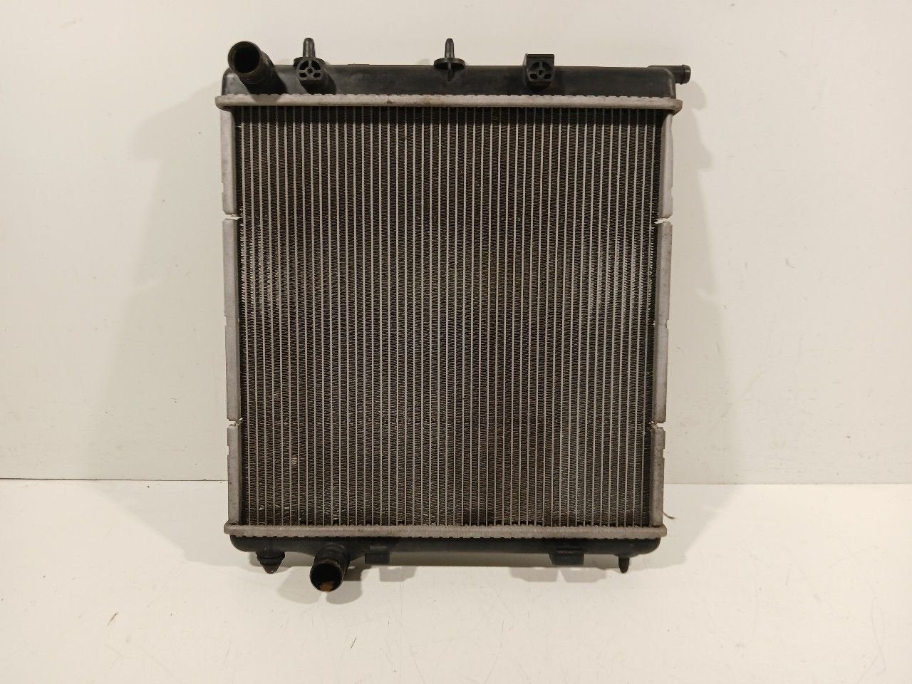 Radiateur Citroën C3, Onderdelen@venauto.nl, Van der Ven Autorecycling B.V., Ettenseweg 76, 4706 PB Roosendaal, The Netherlands