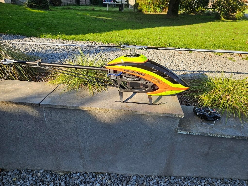 Mikado logo 800, Hobby en Vrije tijd, Ophalen, Zo goed als nieuw, Elektro, Helikopter