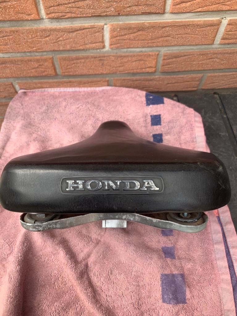 ORIGINELE STOEL HONDA CAMINO, Fietsen en Brommers, Ophalen of Verzenden, Gebruikt, Zadel