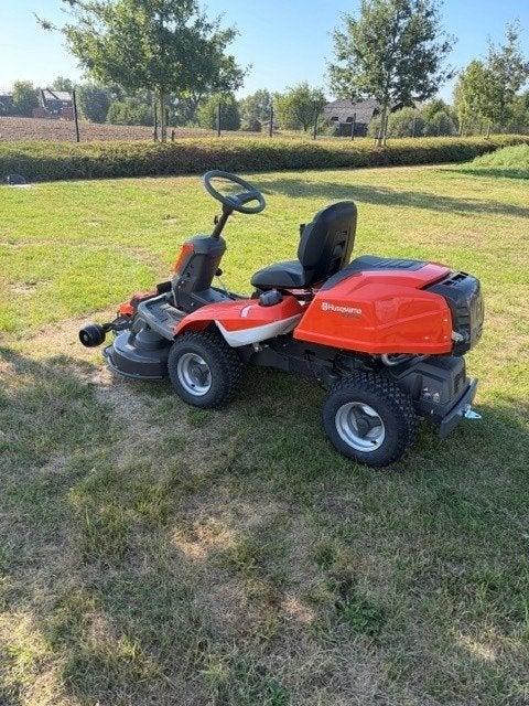 Husqvarna R214Ts zitmaaier, Neuf, Démarrage électrique, Enlèvement, 90 à 120 cm