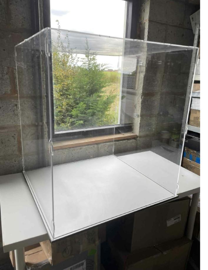 Vitrine plexiglass vitrine expo alpha 75 H X 63 L x 67 p, Enlèvement ou Envoi, Autres matériaux