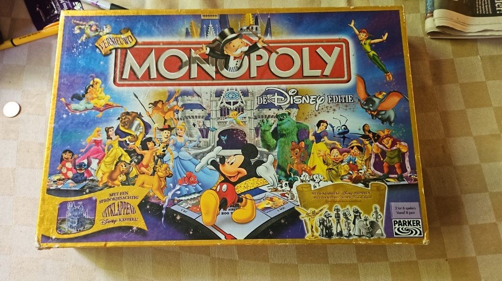 jeu de plateau Monopoly 3d castle Monopoly mist 2 krt, Trois ou quatre joueurs, Enlèvement ou Envoi, Comme neuf, Monopooly